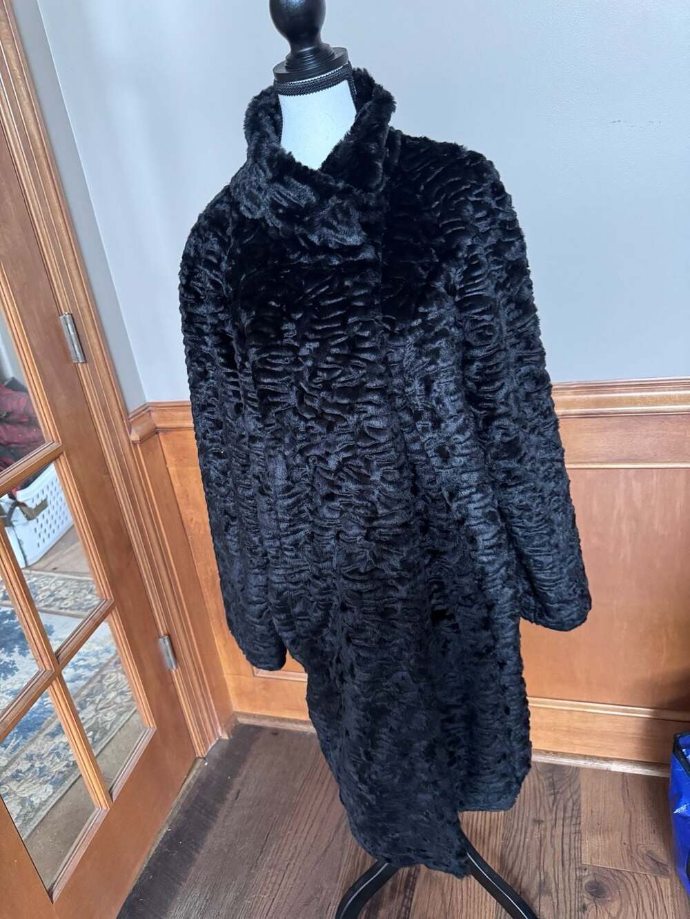 Adrienne Landau Saks Fifth Avenue Black Faux Fur Coat 1X Plus Size Long